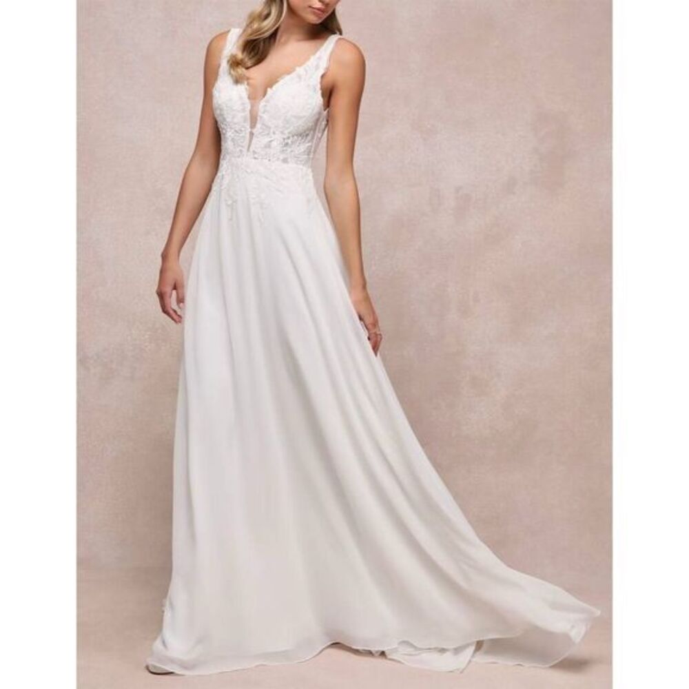 NWT Lulus Forever Promised White‎ Chiffon Embroidered Sequin Maxi Dress Size M
